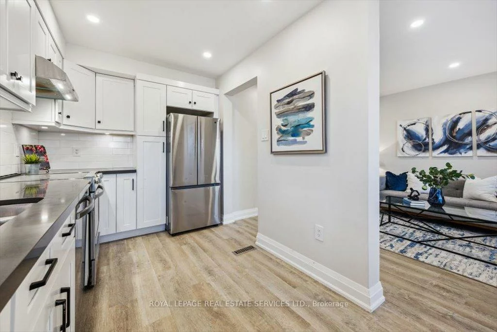 1520, Lancaster, 1005 - FA Falgarwood, Oakville