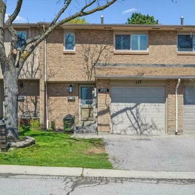 1520, Lancaster, 1005 - FA Falgarwood, Oakville