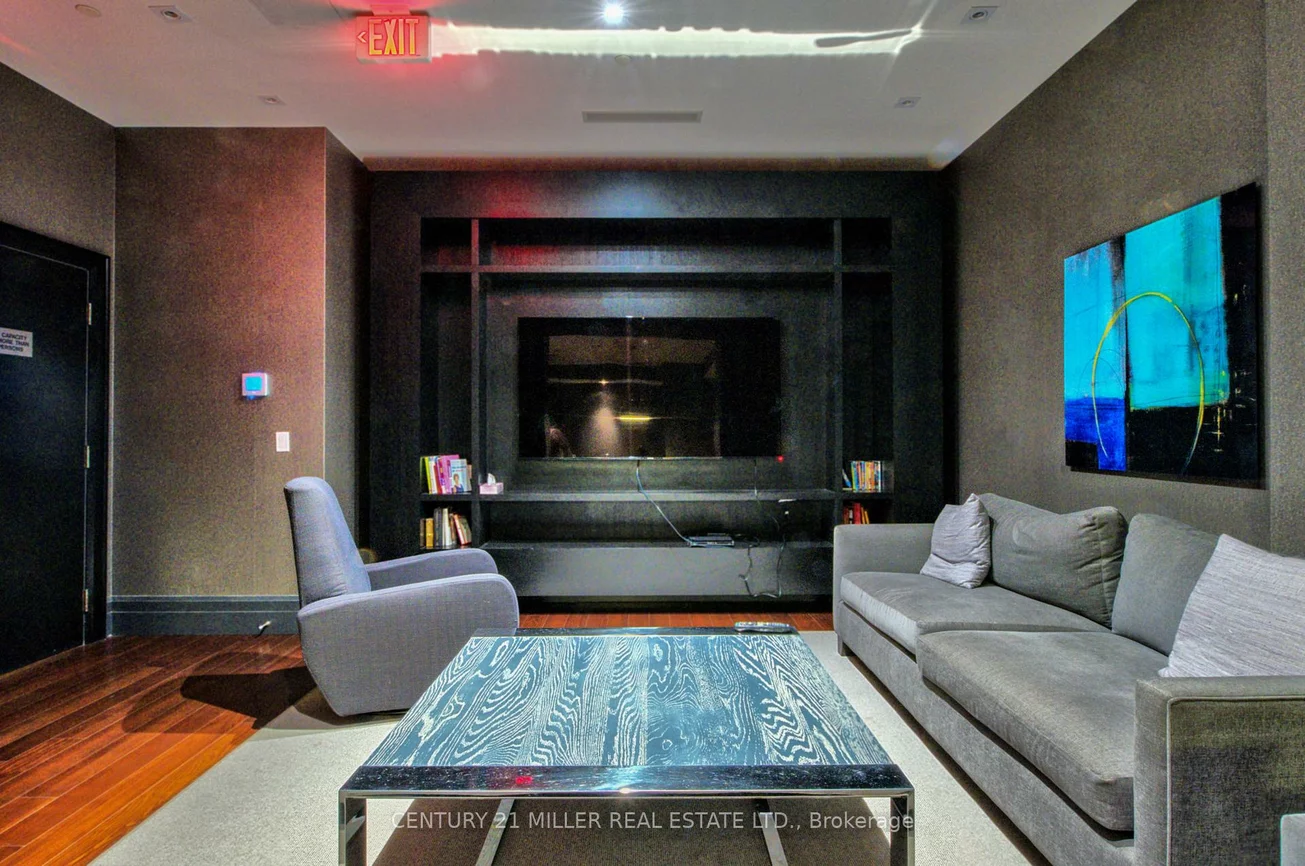 55, Speers, 1014 - QE Queen Elizabeth, Oakville