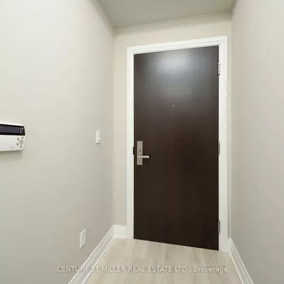 55, Speers, 1014 - QE Queen Elizabeth, Oakville