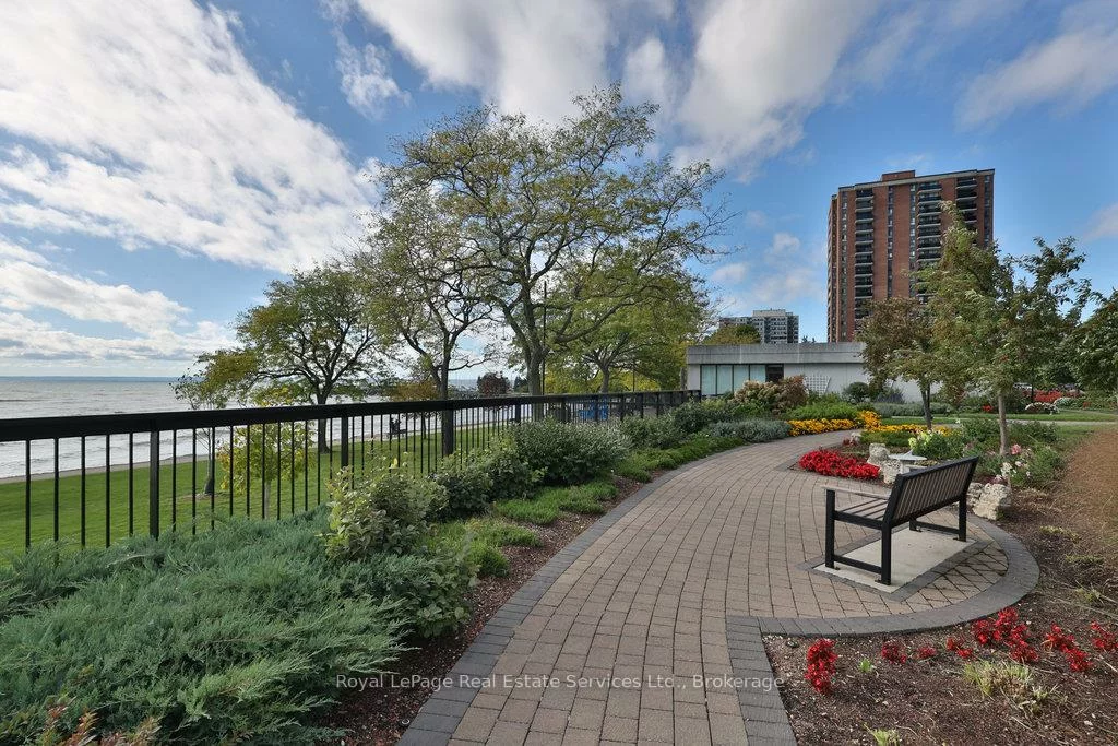 2170, Marine, 1001 - BR Bronte, Oakville