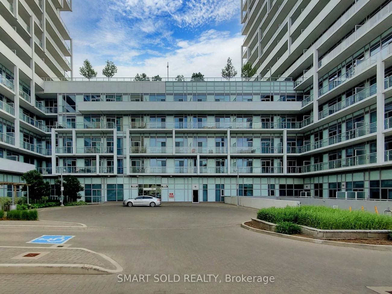 65, Speers, 1002 - CO Central, Oakville
