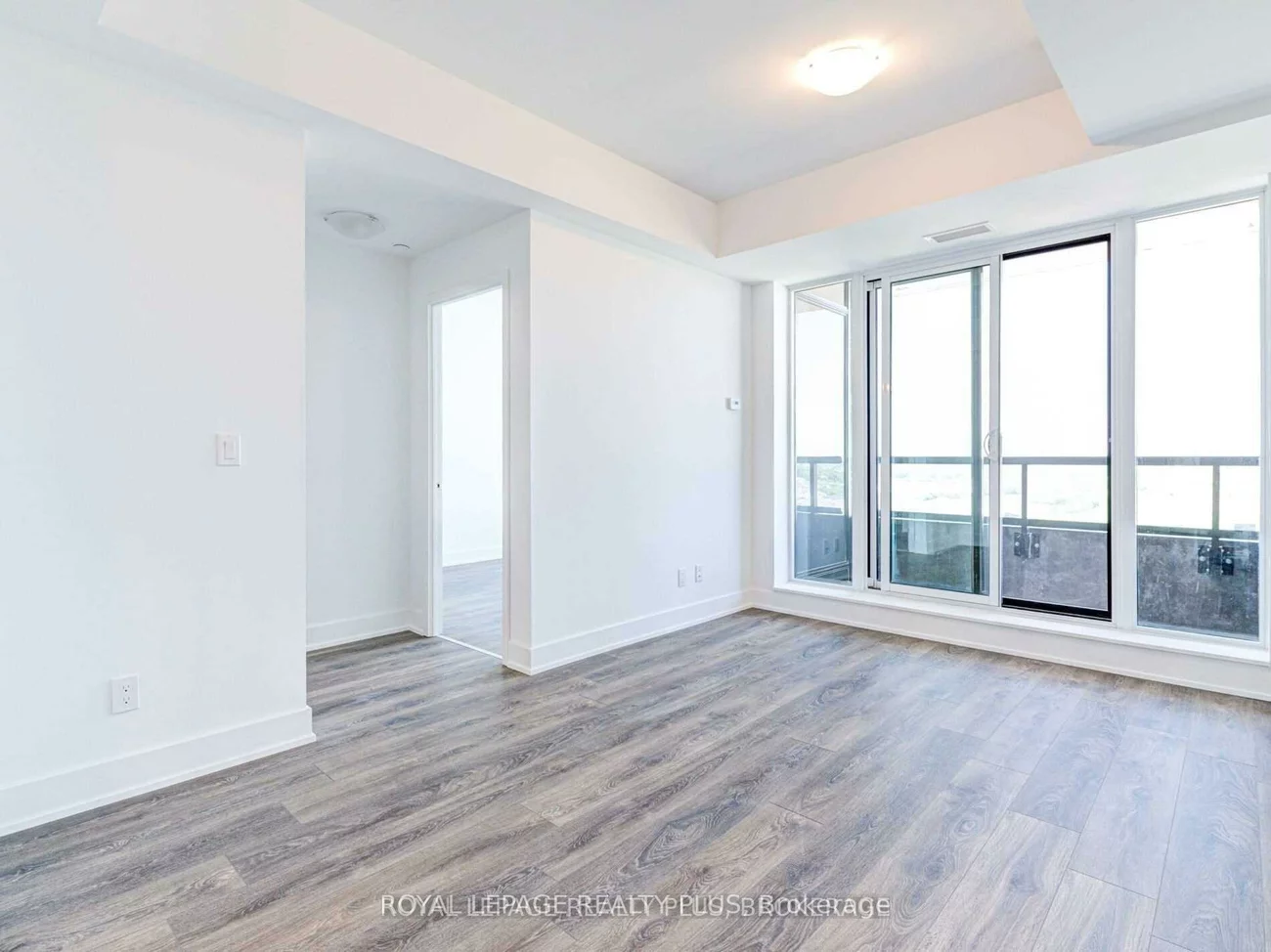 297, Oak Walk, 1015 - RO River Oaks, Oakville