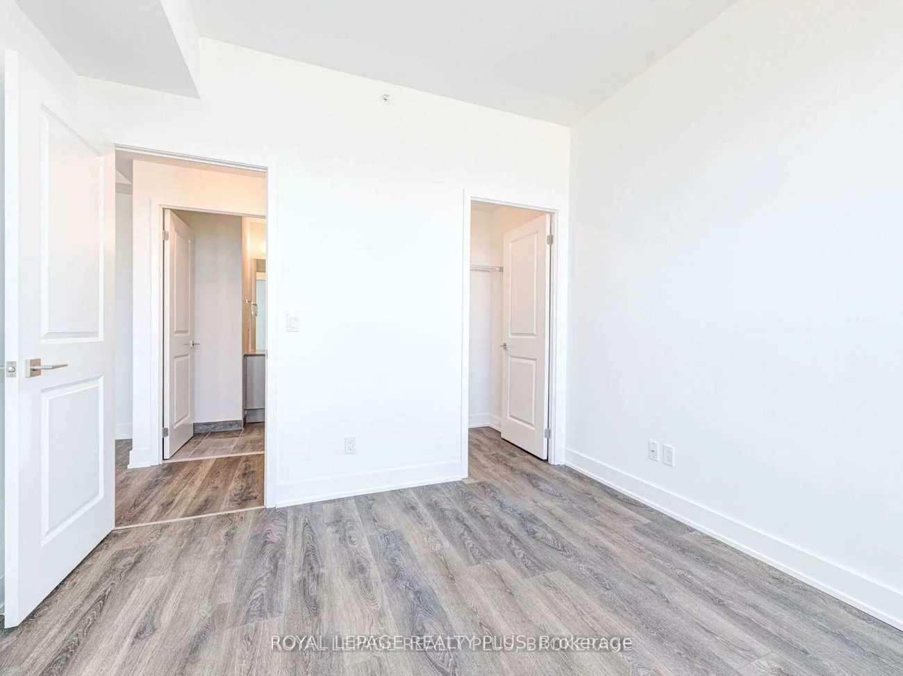 297, Oak Walk, 1015 - RO River Oaks, Oakville