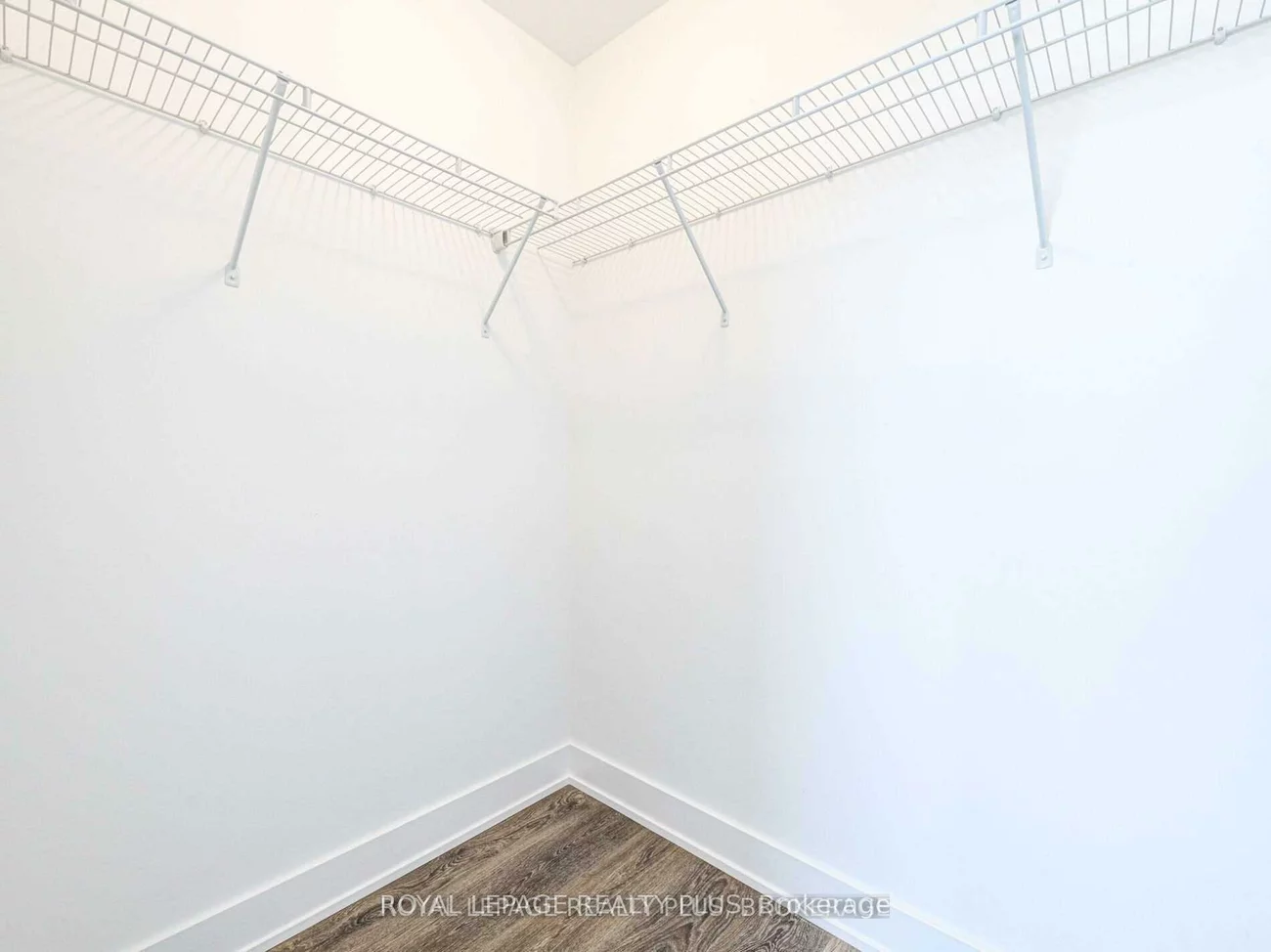 297, Oak Walk, 1015 - RO River Oaks, Oakville