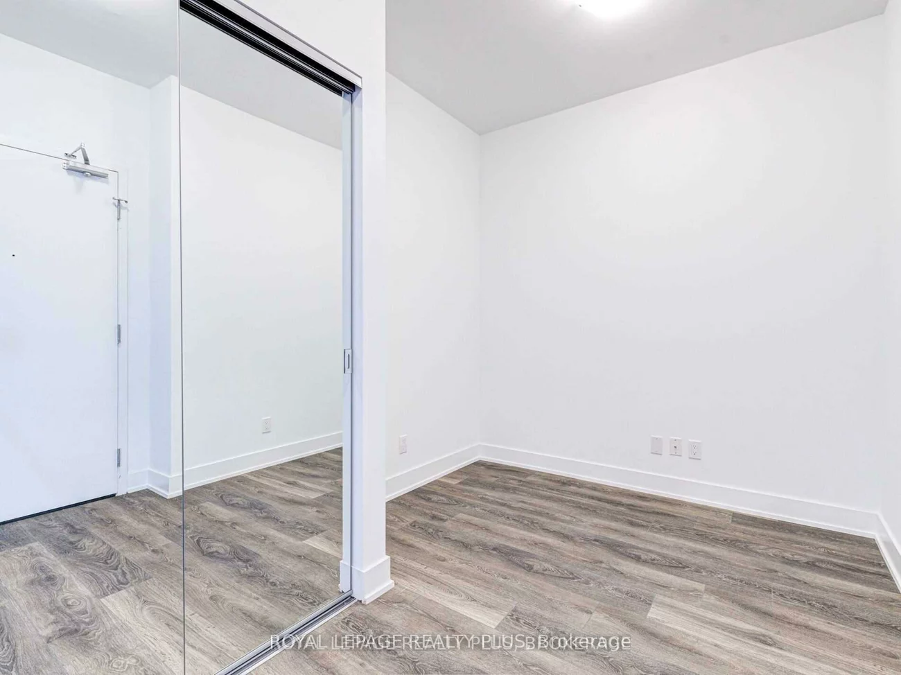 297, Oak Walk, 1015 - RO River Oaks, Oakville