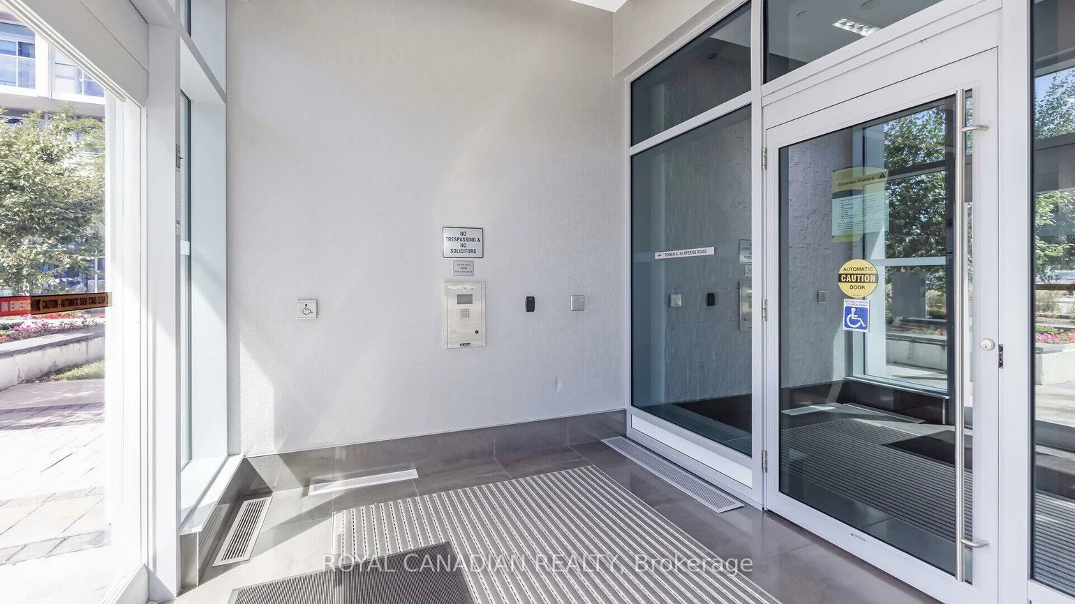 55, Speers, 1002 - CO Central, Oakville