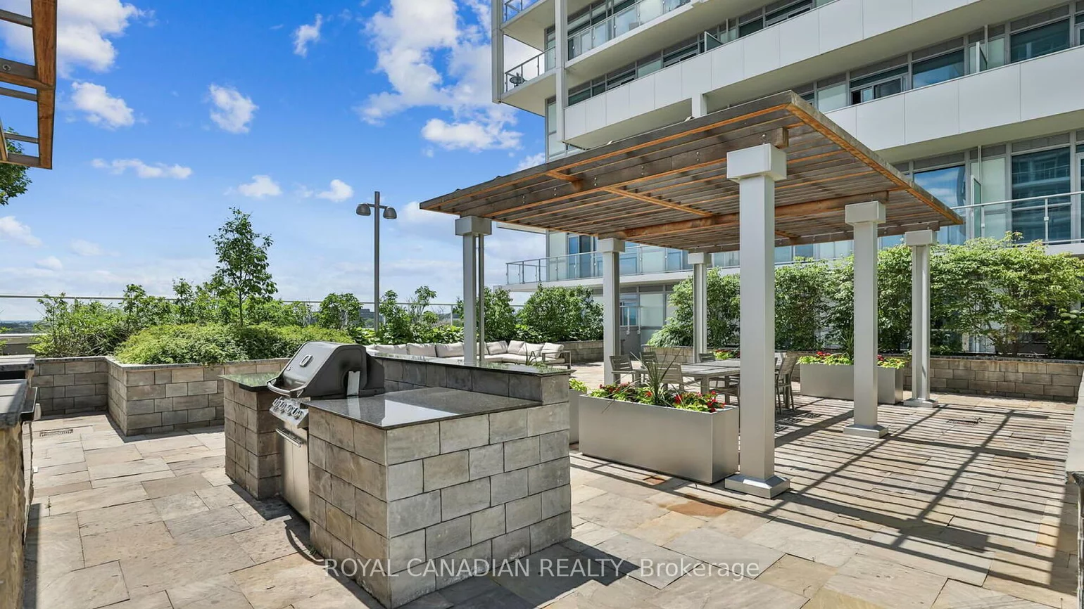 55, Speers, 1002 - CO Central, Oakville