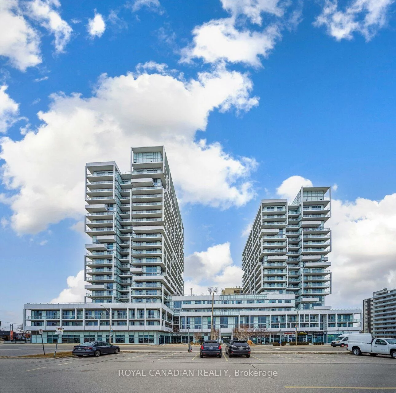55, Speers, 1002 - CO Central, Oakville