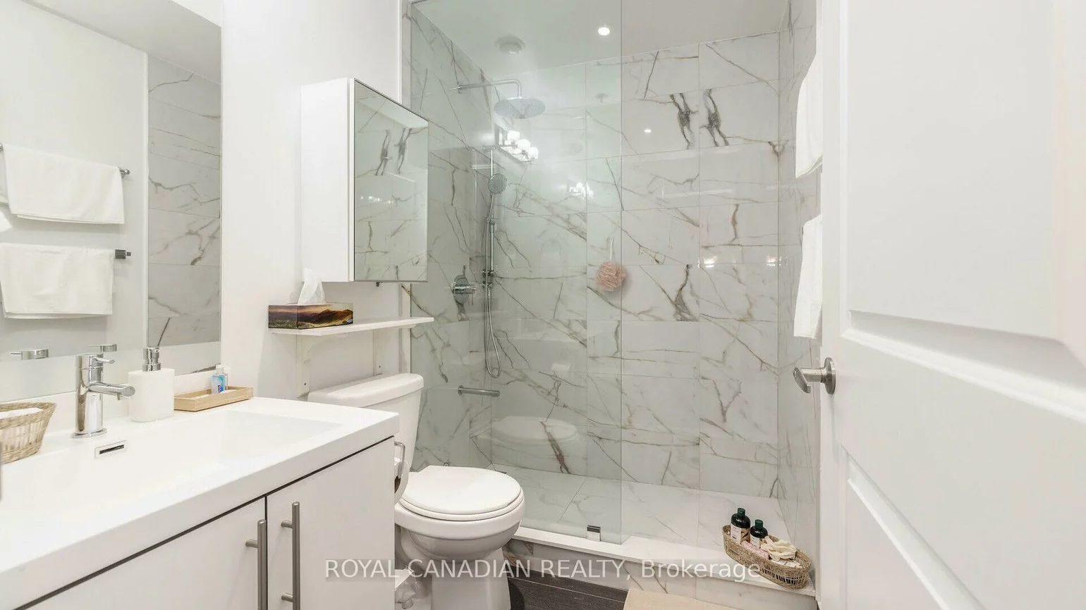 55, Speers, 1002 - CO Central, Oakville