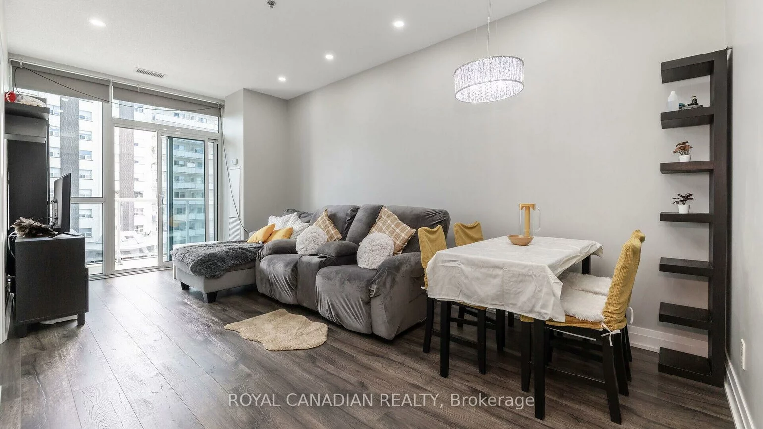 55, Speers, 1002 - CO Central, Oakville