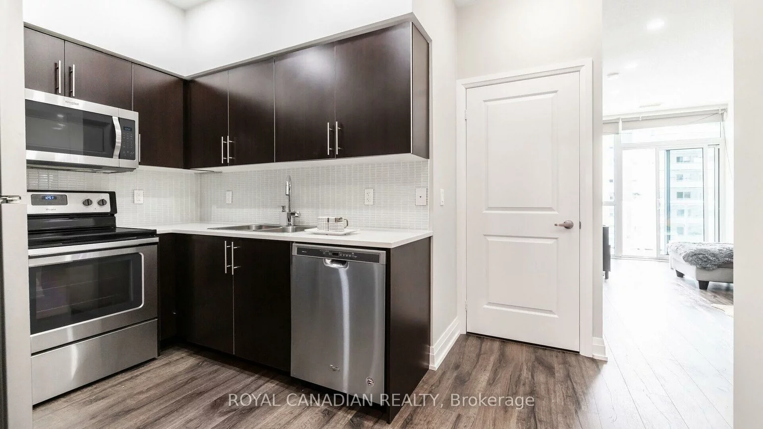 55, Speers, 1002 - CO Central, Oakville