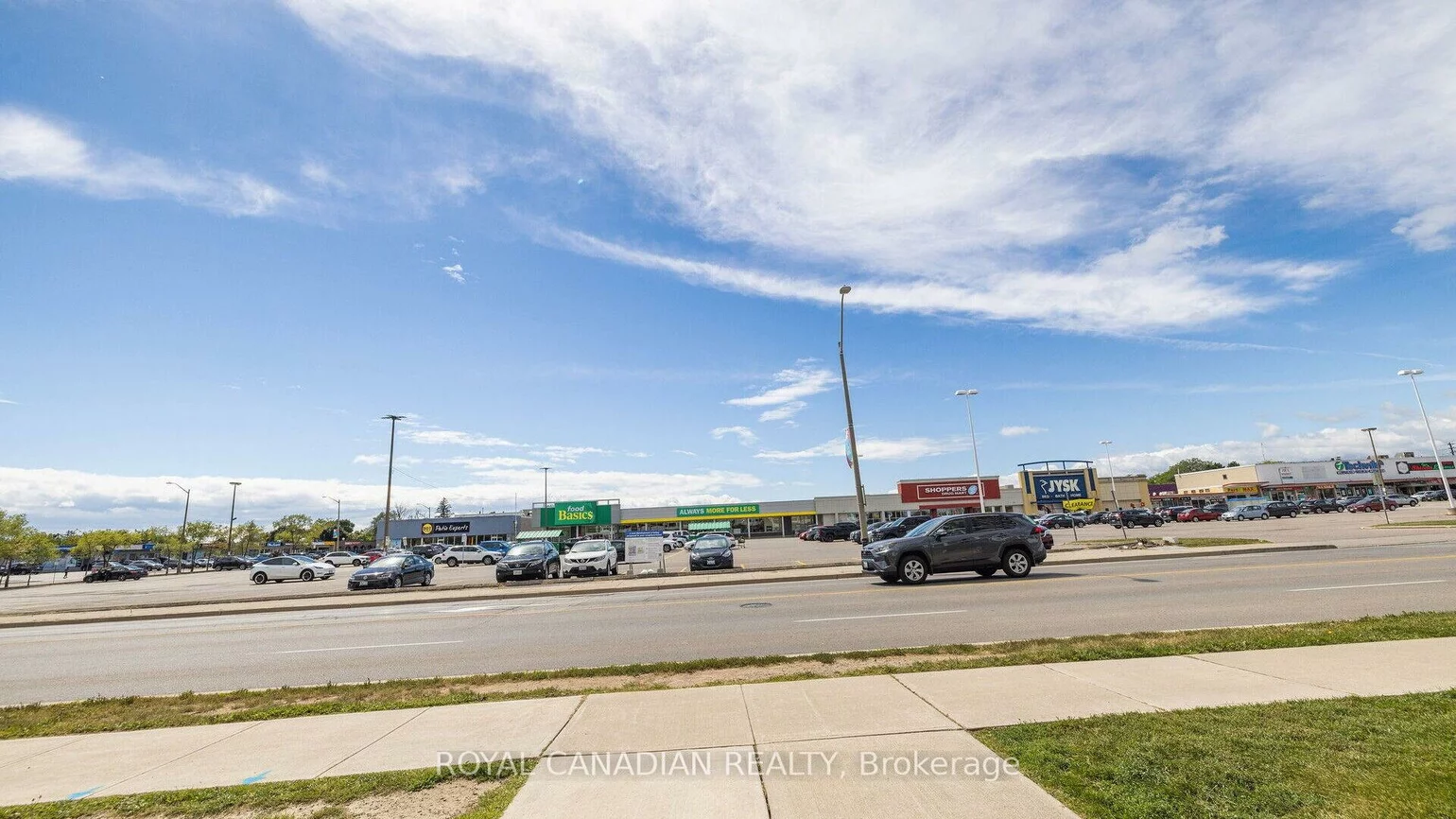 55, Speers, 1002 - CO Central, Oakville