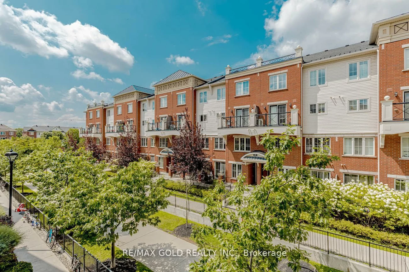 2468, Post, 1015 - RO River Oaks, Oakville