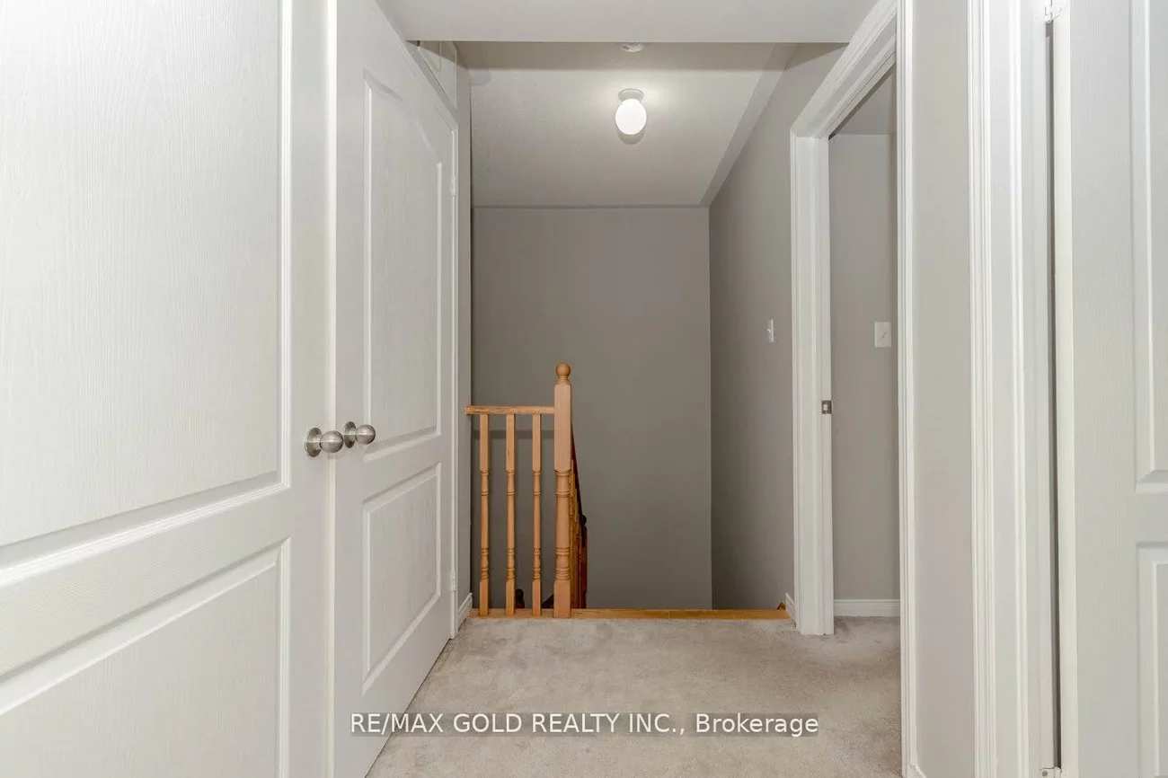 2468, Post, 1015 - RO River Oaks, Oakville