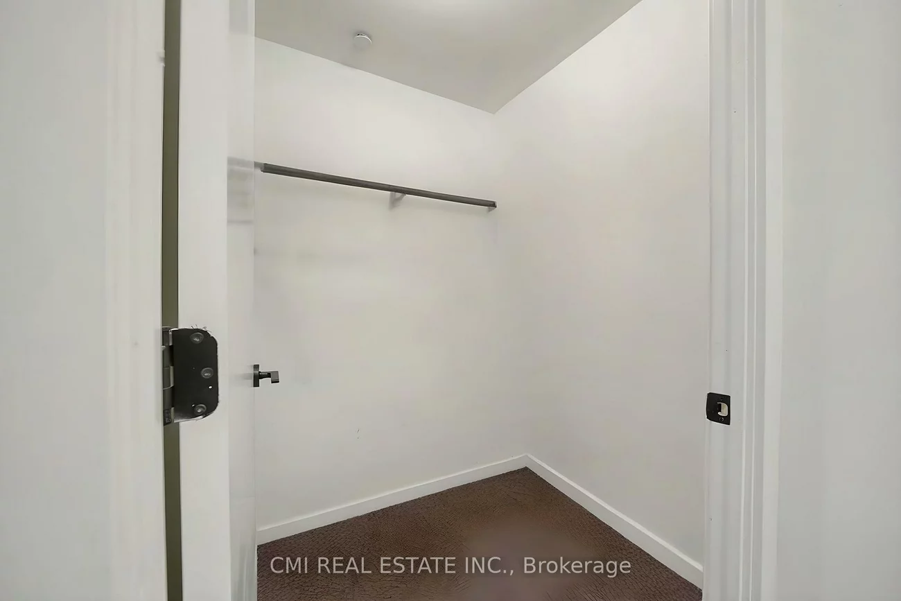 2450, Old Bronte, 1019 - WM Westmount, Oakville