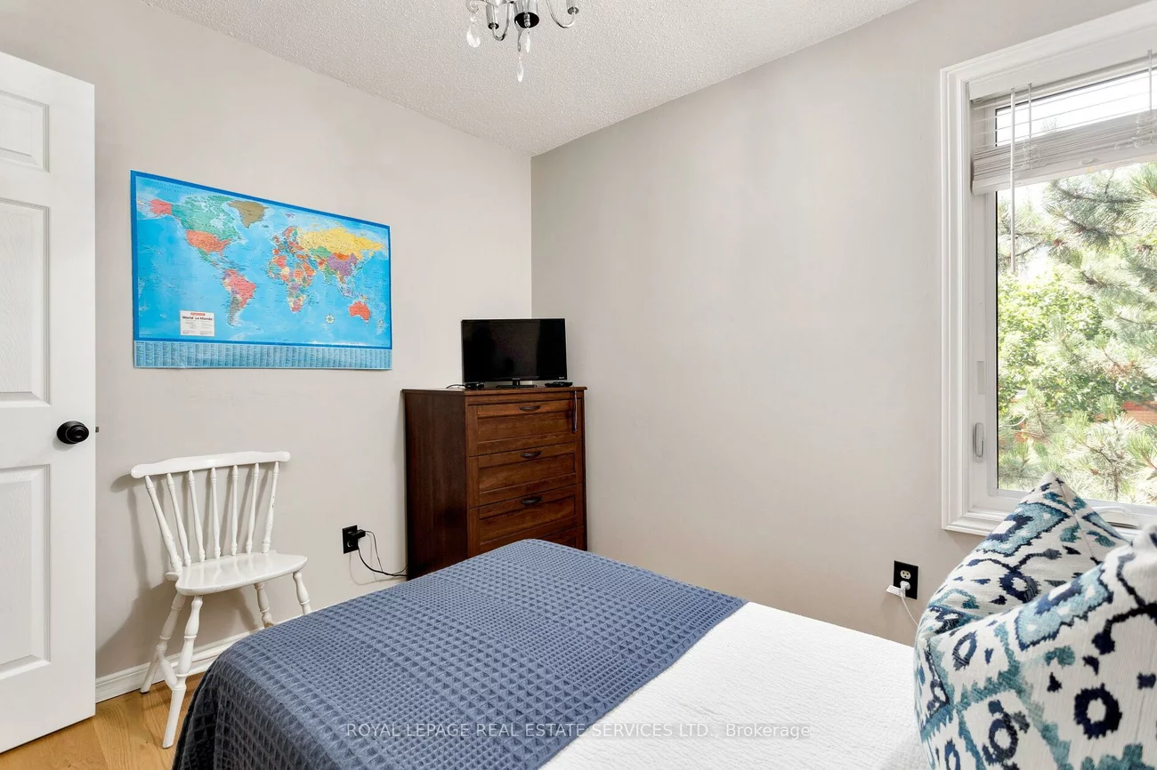 2006, Glenada, 1018 - WC Wedgewood Creek, Oakville