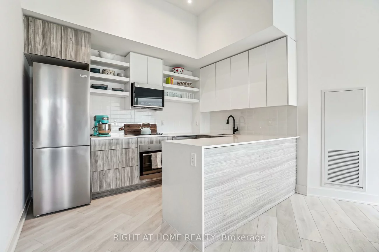 2485, Taunton, 1015 - RO River Oaks, Oakville