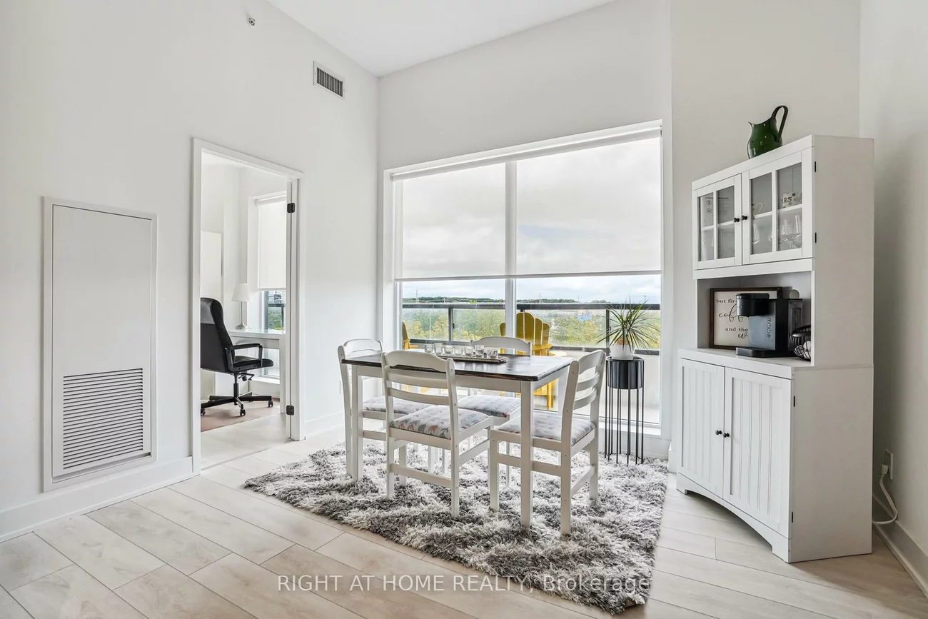 2485, Taunton, 1015 - RO River Oaks, Oakville