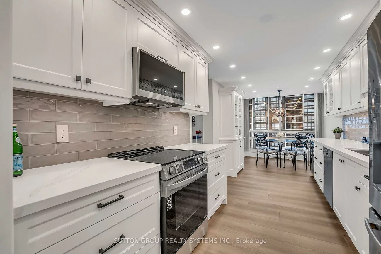 2180, Marine, 1001 - BR Bronte, Oakville