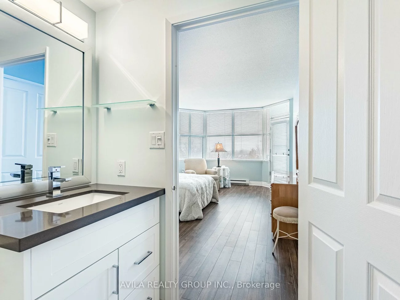 2199, Sixth, 1015 - RO River Oaks, Oakville