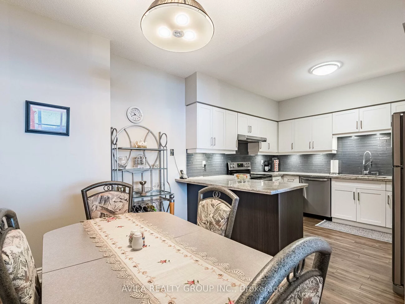 2199, Sixth, 1015 - RO River Oaks, Oakville