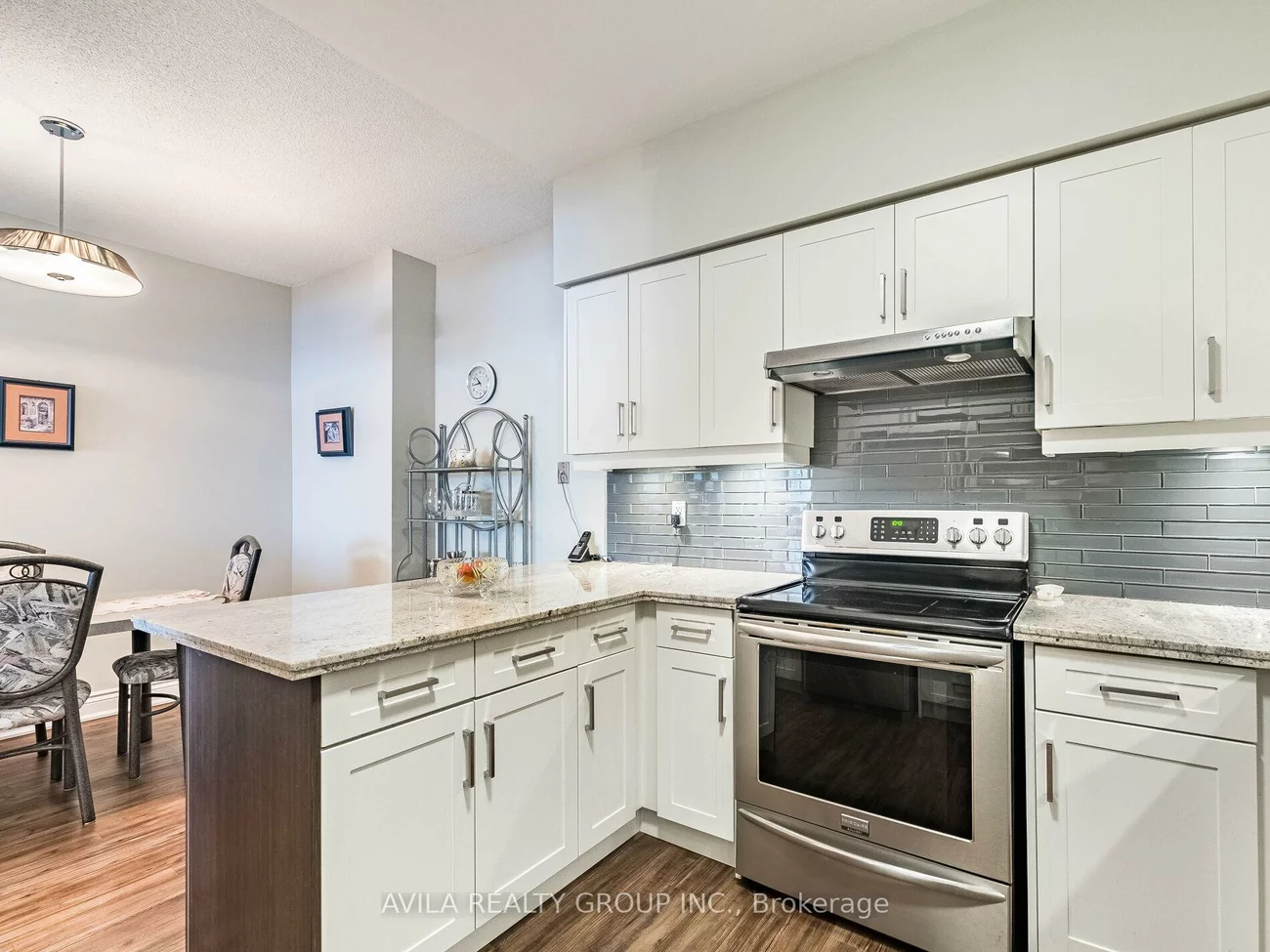 2199, Sixth, 1015 - RO River Oaks, Oakville