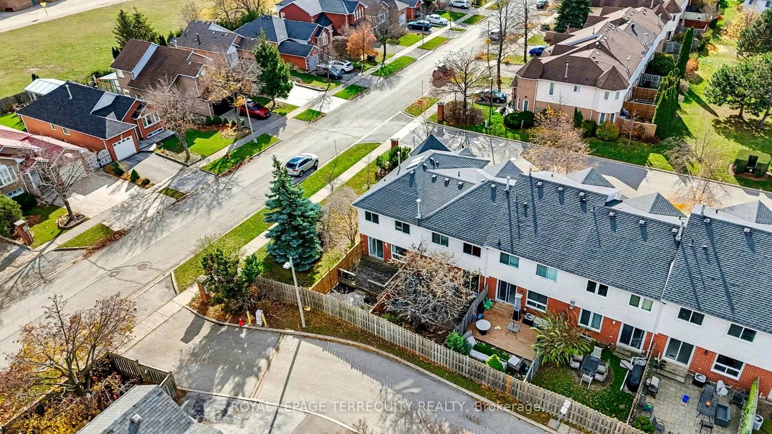 2350, Grand Ravine, 1015 - RO River Oaks, Oakville