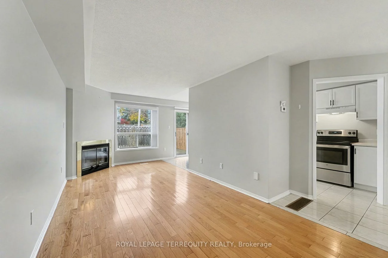 2350, Grand Ravine, 1015 - RO River Oaks, Oakville