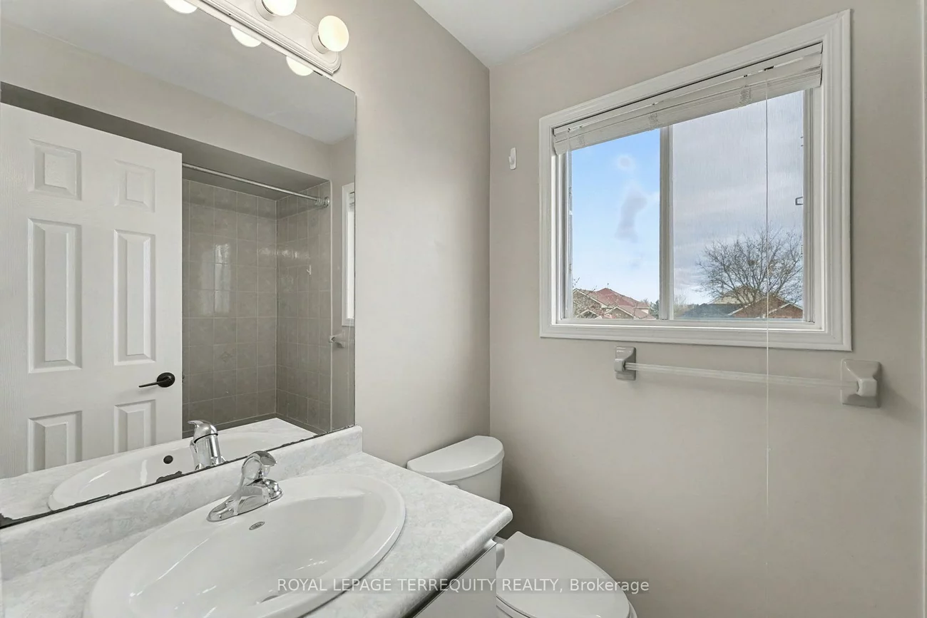 2350, Grand Ravine, 1015 - RO River Oaks, Oakville