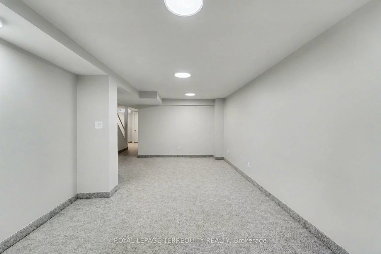 2350, Grand Ravine, 1015 - RO River Oaks, Oakville