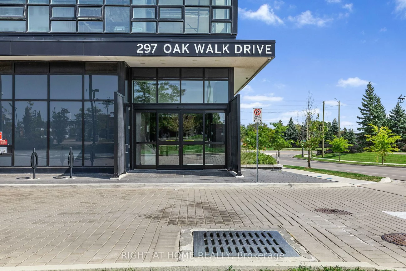 297, OAK WALK, 1015 - RO River Oaks, Oakville