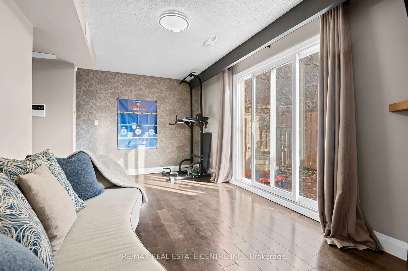 1570, Reeves, 1007 - GA Glen Abbey, Oakville