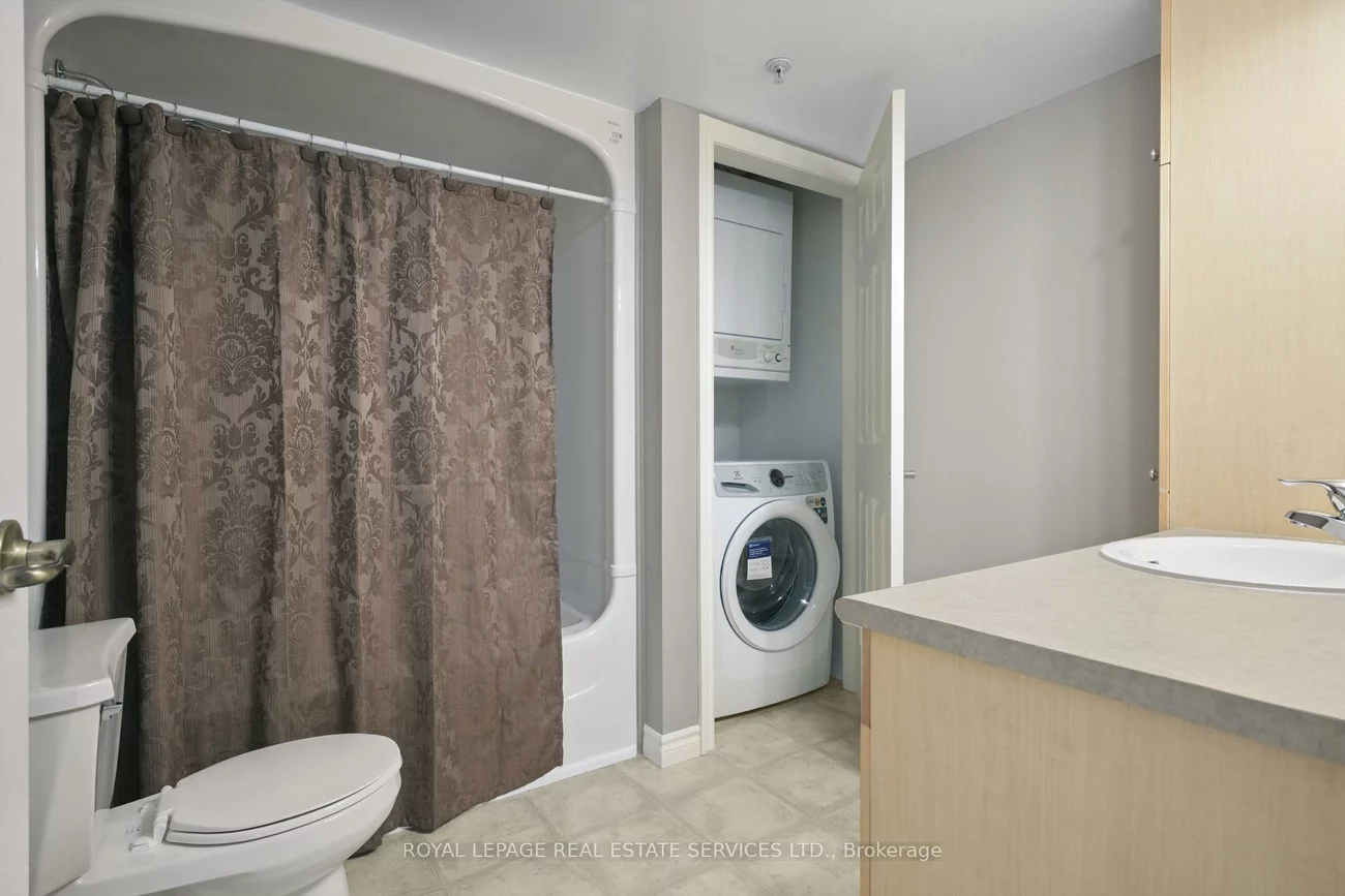 1450, Bishops, 1007 - GA Glen Abbey, Oakville