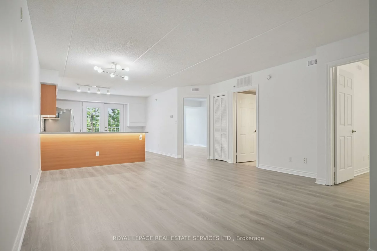 1450, Bishops, 1007 - GA Glen Abbey, Oakville