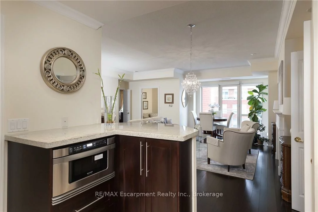 50, Old Mill, 1013 - OO Old Oakville, Oakville