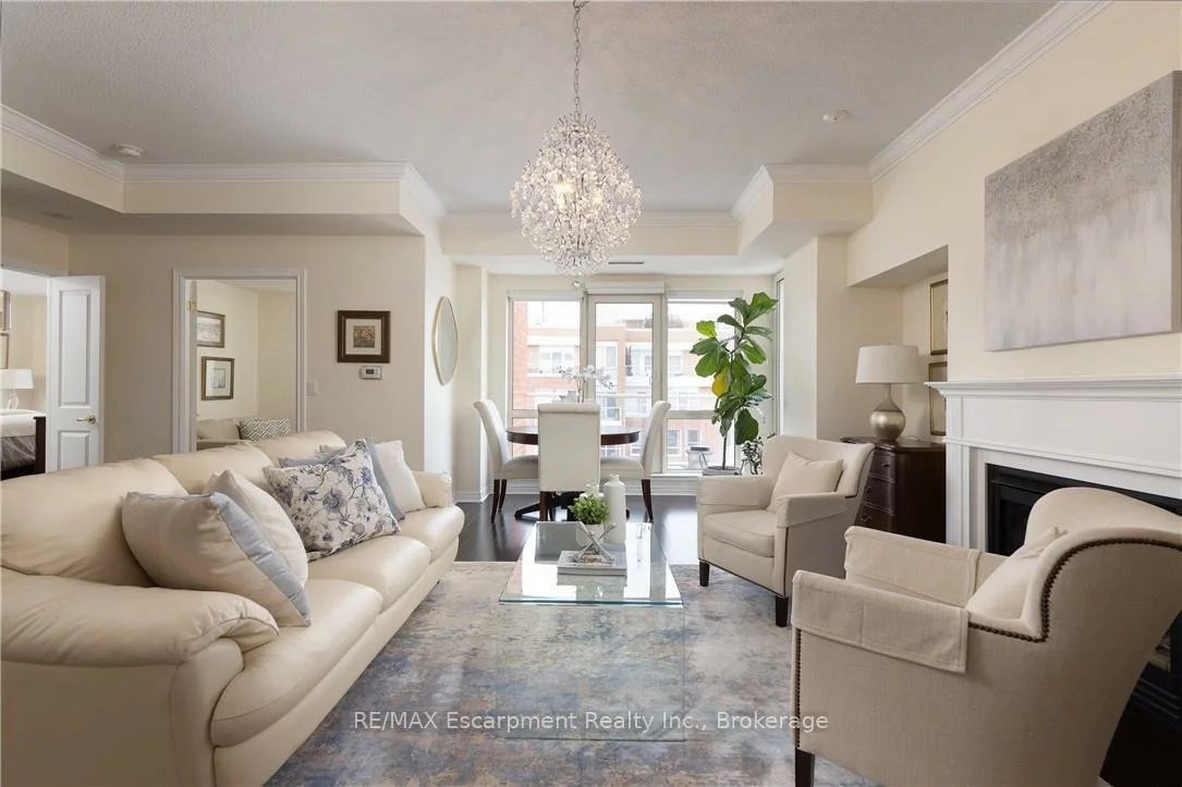 50, Old Mill, 1013 - OO Old Oakville, Oakville