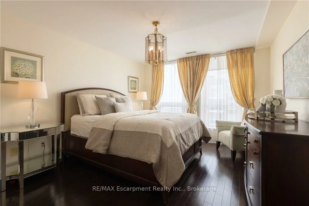 50, Old Mill, 1013 - OO Old Oakville, Oakville