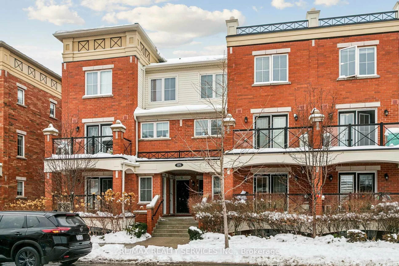 2504, Post, 1015 - RO River Oaks, Oakville