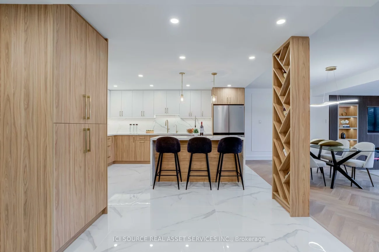 2175, Marine, 1001 - BR Bronte, Oakville