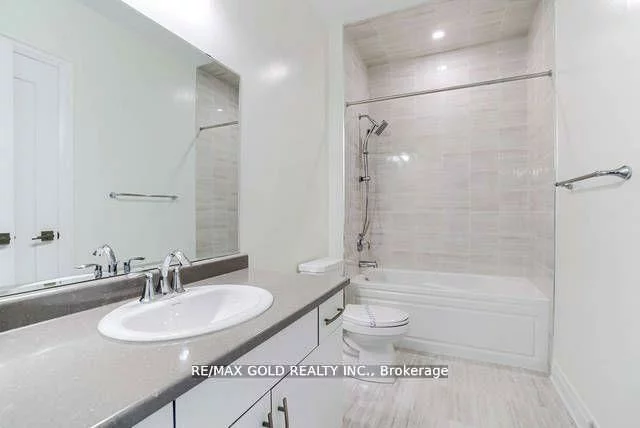 128, Grovewood, 1040 - OA Rural Oakville, Oakville