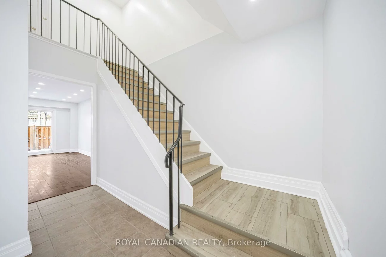1538, Lancaster, 1005 - FA Falgarwood, Oakville