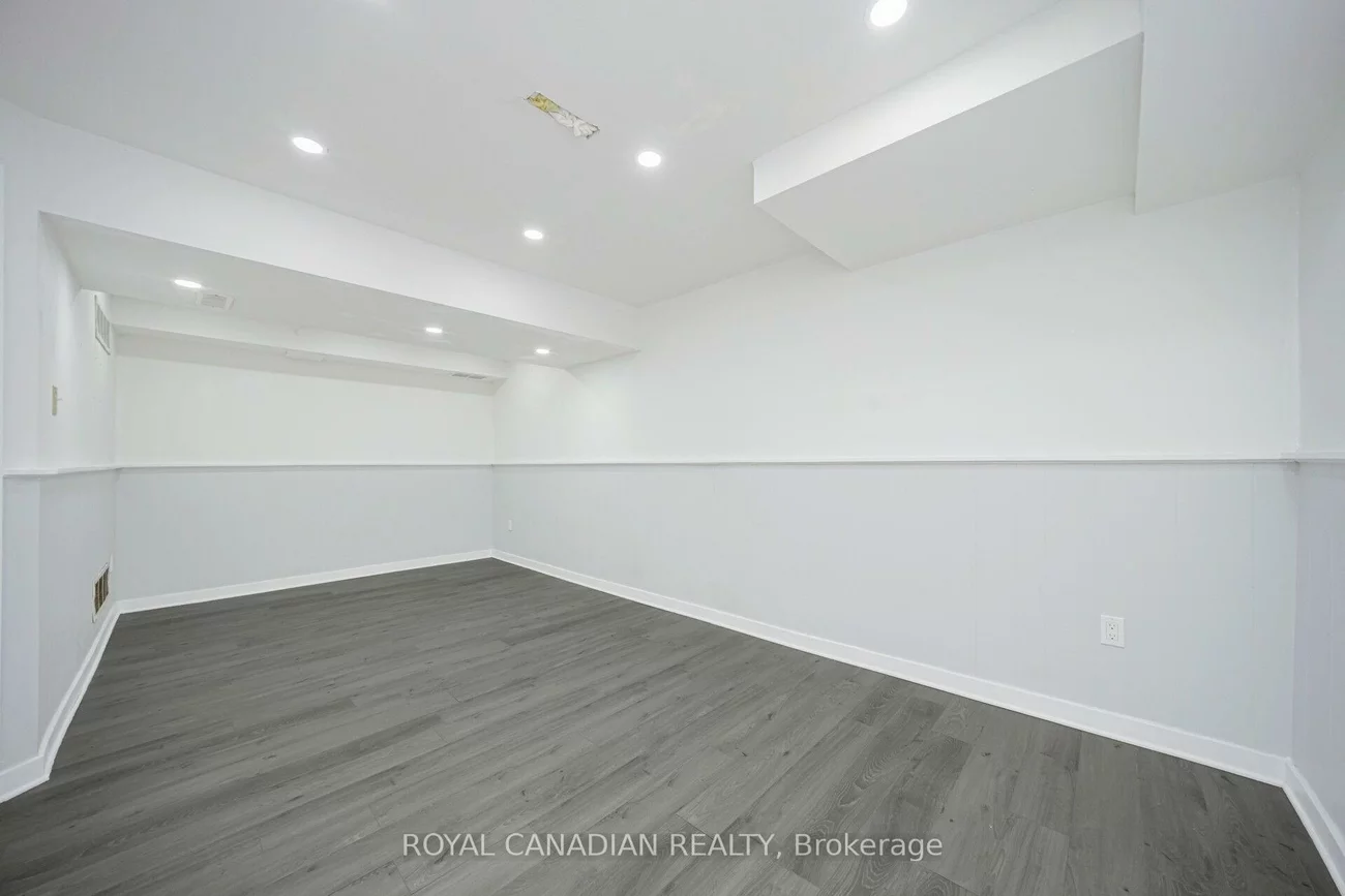 1538, Lancaster, 1005 - FA Falgarwood, Oakville