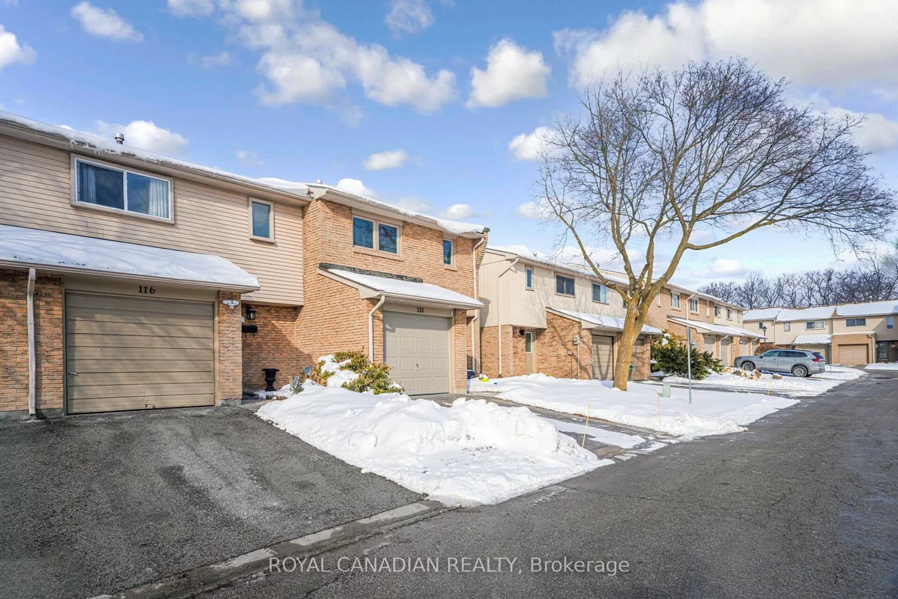 1538, Lancaster, 1005 - FA Falgarwood, Oakville