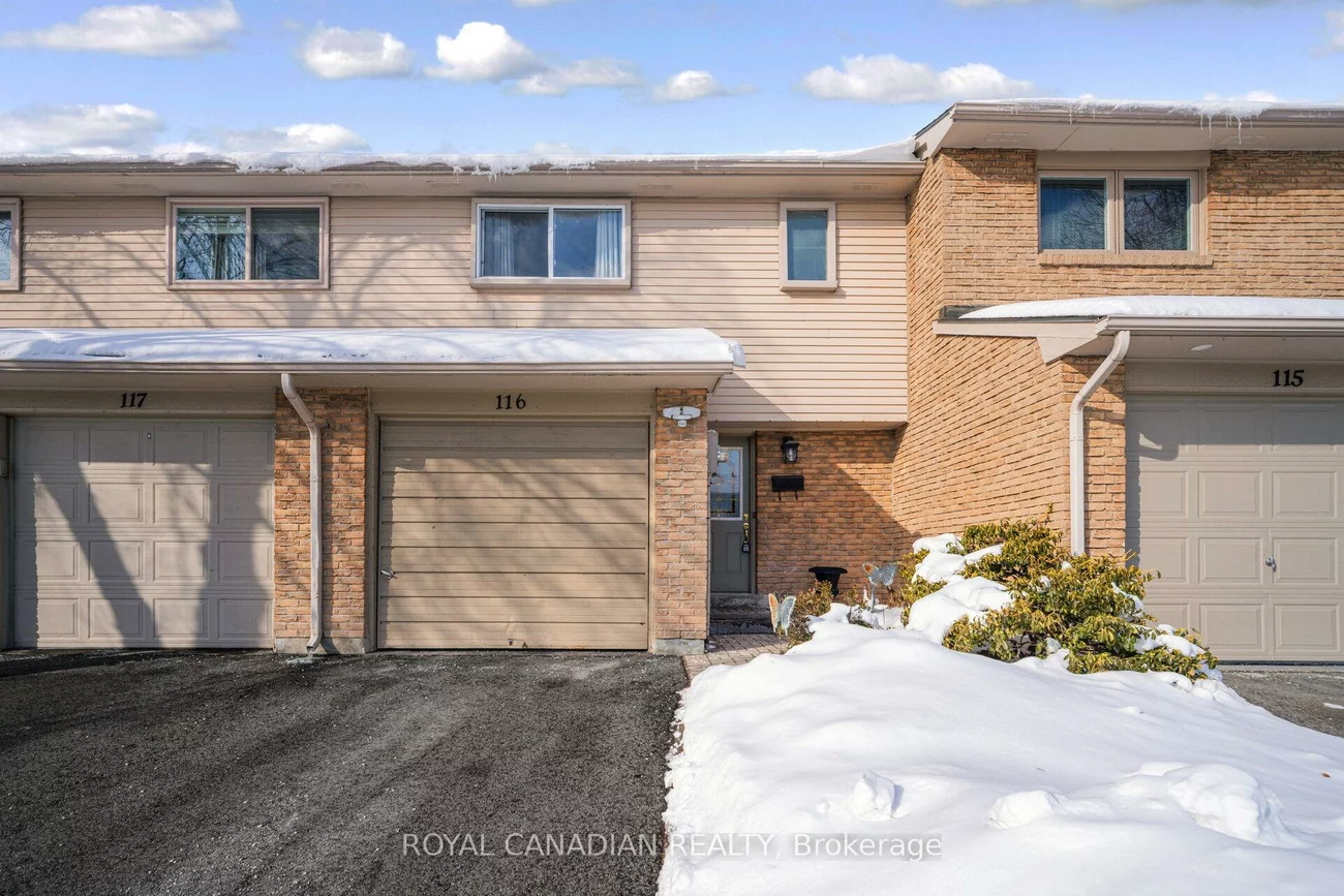 1538, Lancaster, 1005 - FA Falgarwood, Oakville