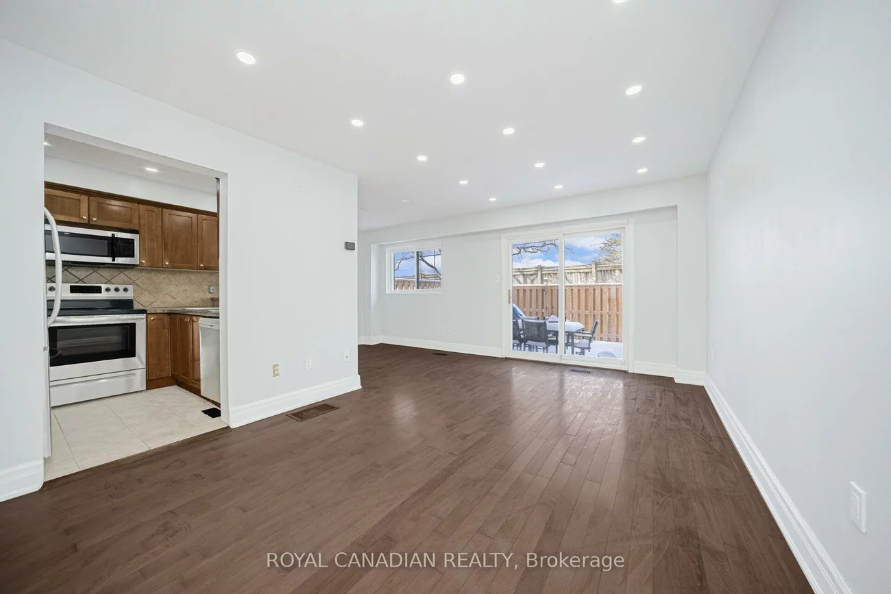 1538, Lancaster, 1005 - FA Falgarwood, Oakville