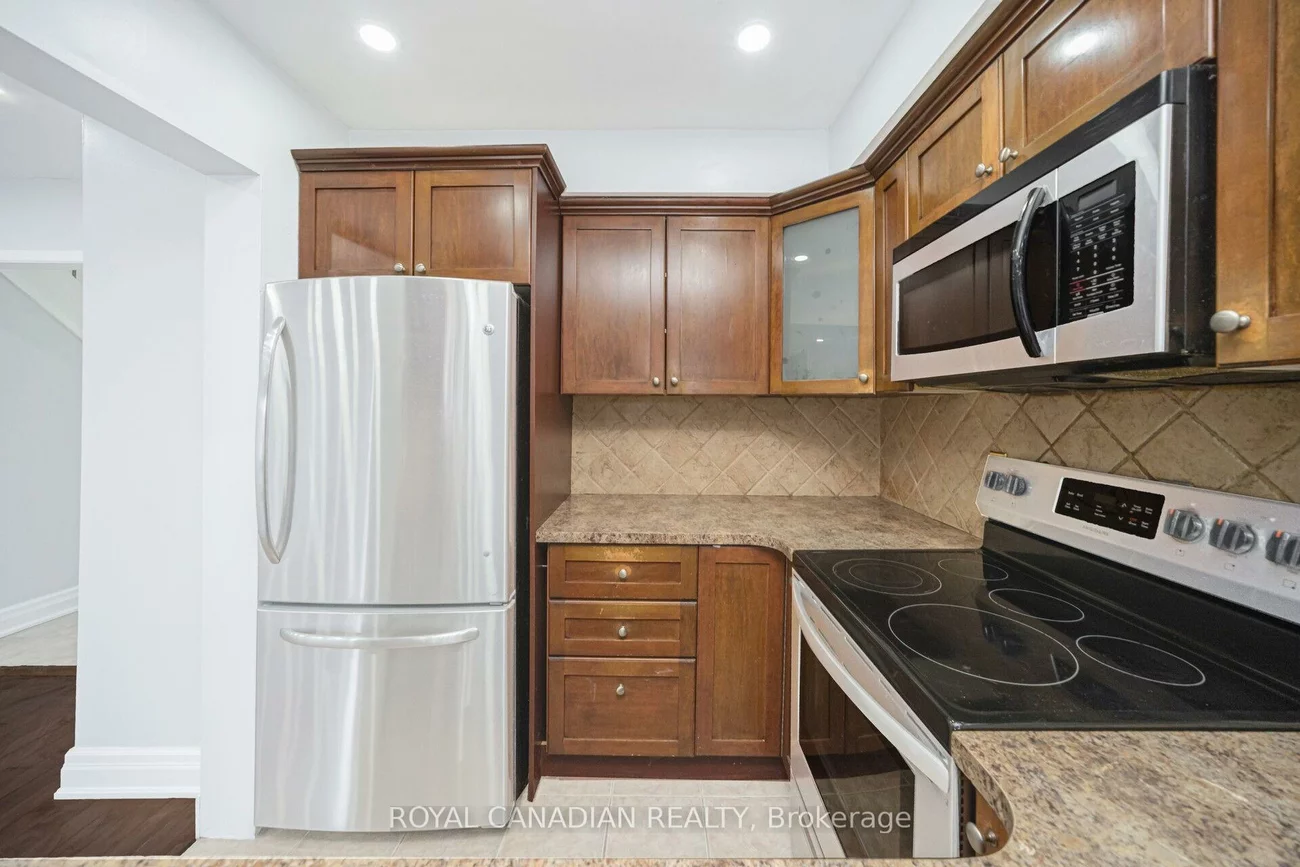 1538, Lancaster, 1005 - FA Falgarwood, Oakville