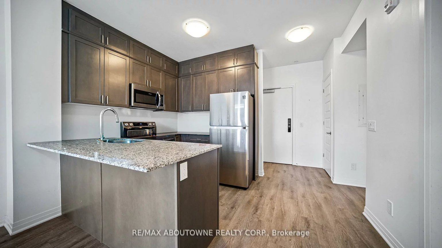 95, Dundas, 1008 - GO Glenorchy, Oakville