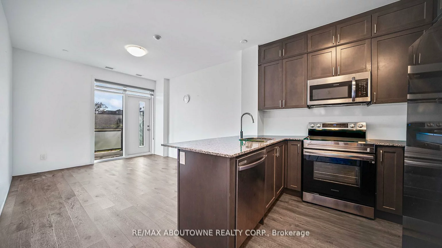 95, Dundas, 1008 - GO Glenorchy, Oakville