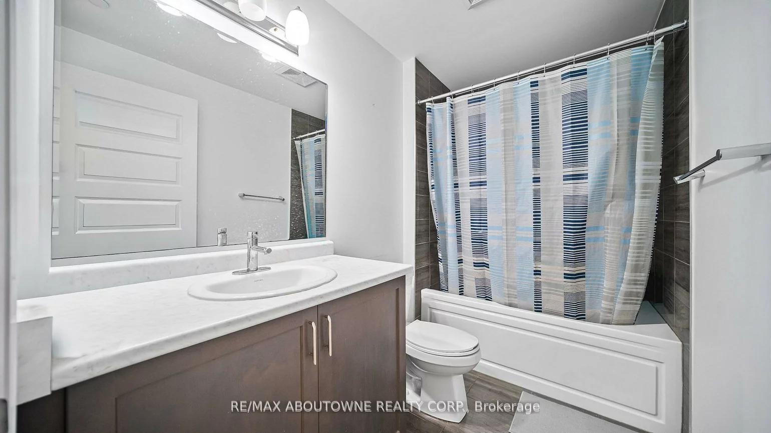 95, Dundas, 1008 - GO Glenorchy, Oakville